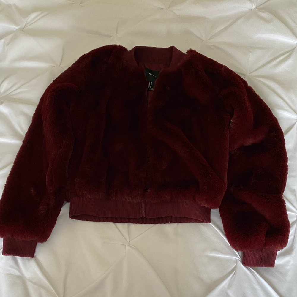 Women’s faux fur bomber jacket. Size M.